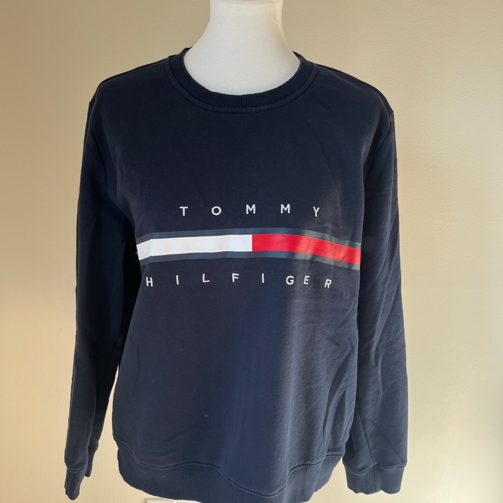 Tommy Hilfiger Women’s Classic Crewneck Sweatshirt